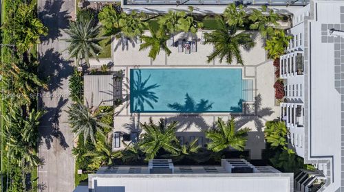 205-2401 Ne 65th St, Fort Lauderdale, FL, 33308-1552 | Card Image