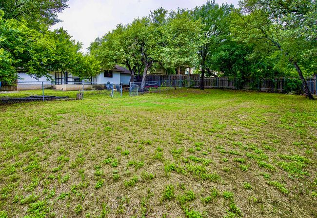 15100 N Flamingo Dr, House other with 3 bedrooms, 2 bathrooms and 4 parking in Austin TX | Image 5