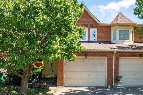 23-800 Constellation Dr, Mississauga, ON, L5R3L6 | Card Image