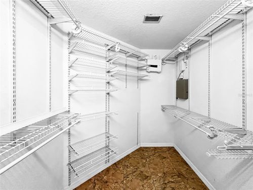 5137 Redbriar Ct, SARASOTA, FL, 34238-4322 | Card Image