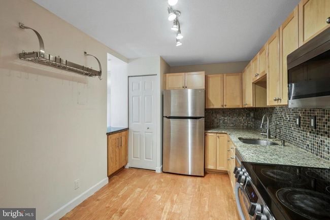 APT-902 - 309 Yoakum Pkwy, Condo with 2 bedrooms, 2 bathrooms and null parking in ALEXANDRIA VA | Image 5