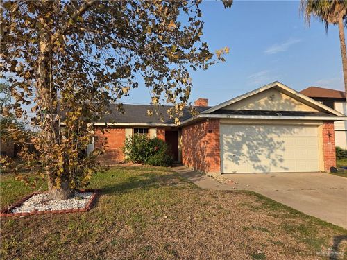 125 E Tamarack Avenue, McAllen, TX, 78501 | Card Image