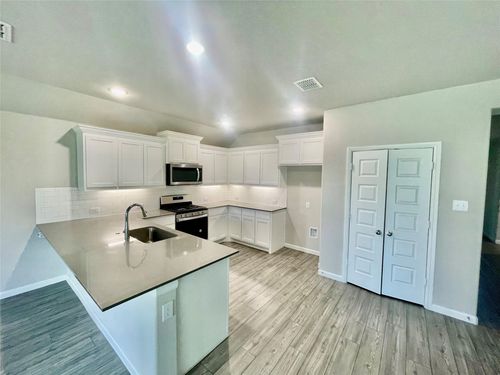 525 Ardsley Ln, Forney, TX, 75126-4184 | Card Image