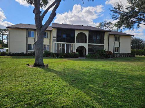 b2-105 Lake Pine Cir, Greenacres, FL, 33463-5526 | Card Image