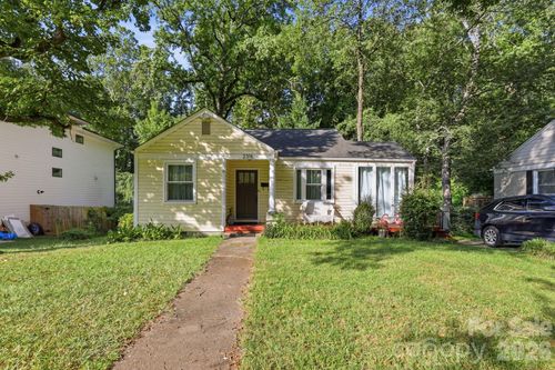 2316 Kingsbury Dr, Charlotte, NC, 28205-6147 | Card Image