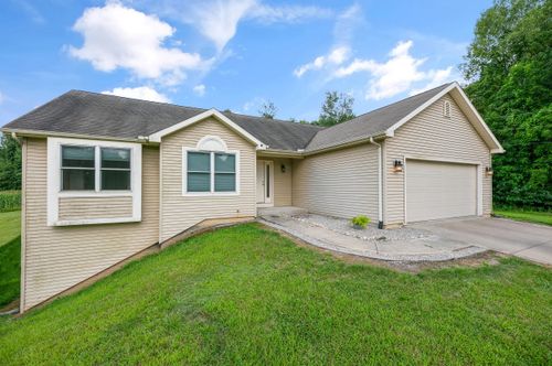 17843 Williamsville St, Cassopolis, MI, 49031-7531 | Card Image