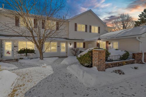 7570 15th Street Ln N, Oakdale, MN, 55128-6010 | Card Image