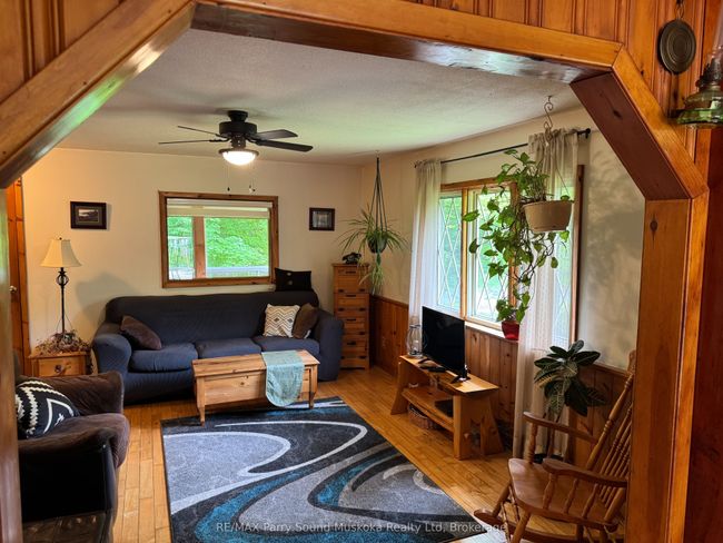 18 Jones Rd, House other with 2 bedrooms, 1 bathrooms and 7 parking in Mckellar ON | Image 6