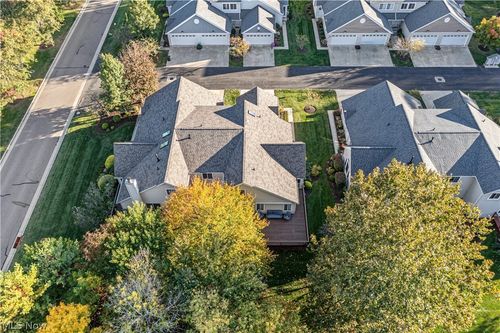 1284 Canyon View Rd, Sagamore Hills, OH, 44067-2295 | Card Image
