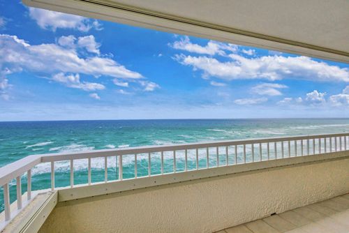 12b-5280 N Ocean Drive, Riviera Beach, FL, 33404 | Card Image