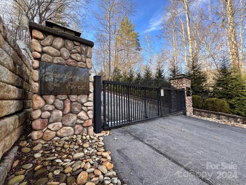 1892 Black Hills Dr, Collettsville, NC, 28611 | Card Image