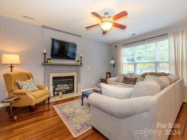 2022 Sugarbush Dr, House other with 3 bedrooms, 3 bathrooms and null parking in Charlotte NC | Image 13
