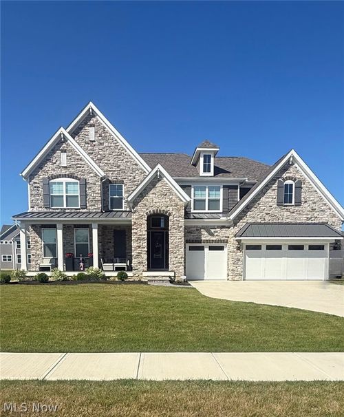 32634 Royal Troon Dr, Avon Lake, OH, 44012-3347 | Card Image