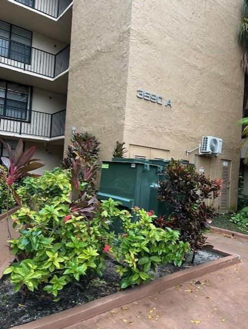 apt-305-3590 Blue Lake Dr, Pompano Beach, FL, 33064-2024 | Card Image