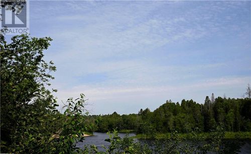 137 Lee Valley Rd, Massey, ON, P0P1P0 | Card Image