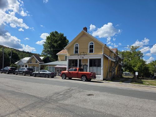 33-35 Pine Ave, Haliburton, ON, K0M1S0 | Card Image