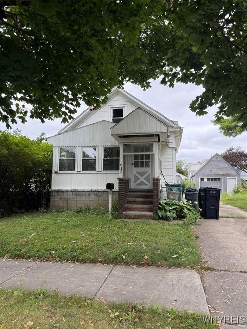 612 34th St, Niagara Falls, NY, 14301-2607 | Card Image