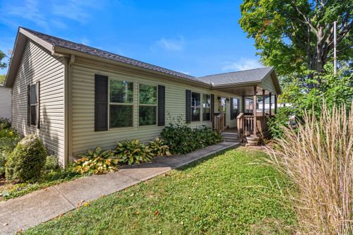 204 E Sherman St, Saint Joseph, IL, 61873-8946 | Card Image