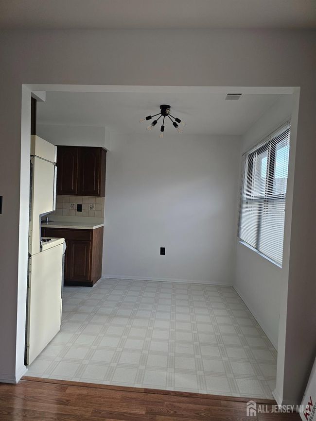 E - 144 Beverly Hill Ter, Townhouse with 1 bedrooms, 1 bathrooms and null parking in Woodbridge NJ | Image 9