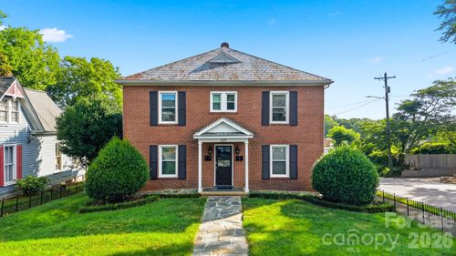 209 S King St, Morganton, NC, 28655-3584 | Card Image