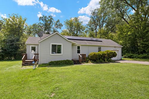 27405 N Roberts Ln, Island Lake, IL, 60042-8507 | Card Image
