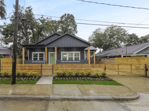 1209 Tabor St, Houston, TX, 77009-3029 | Card Image