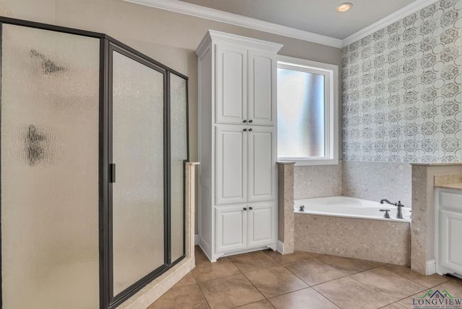 4401 Windrush Blvd, House other with 4 bedrooms, 5 bathrooms and null parking in Longview TX | Image 20