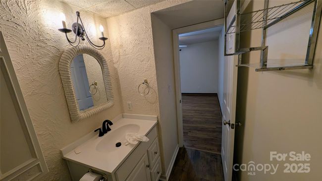 UNIT-402 - 105 Toxaway Views Dr, Condo with 2 bedrooms, 2 bathrooms and null parking in Lake Toxaway NC | Image 12