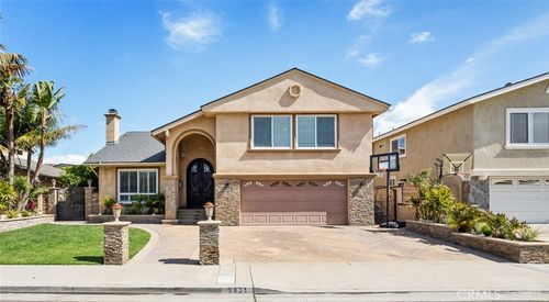 9831 Vicksburg Dr, Huntington Beach, CA, 92646 | Card Image