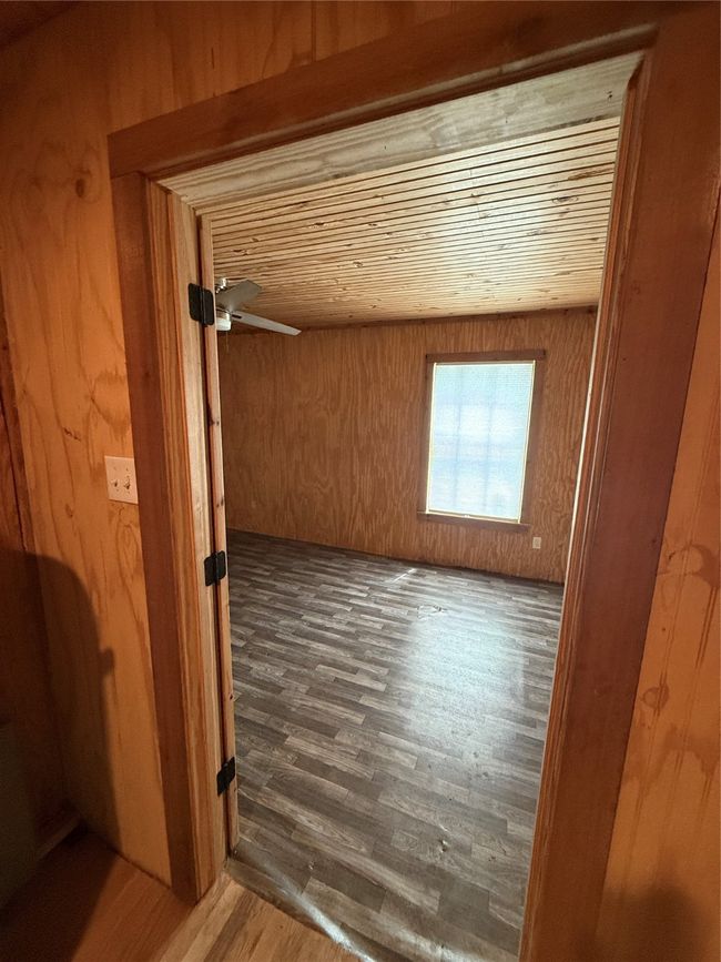 5782 County Road 4066, House other with 4 bedrooms, 2 bathrooms and null parking in Kemp TX | Image 35