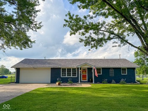 4504 Denise Dr, Anderson, IN, 46017-9743 | Card Image