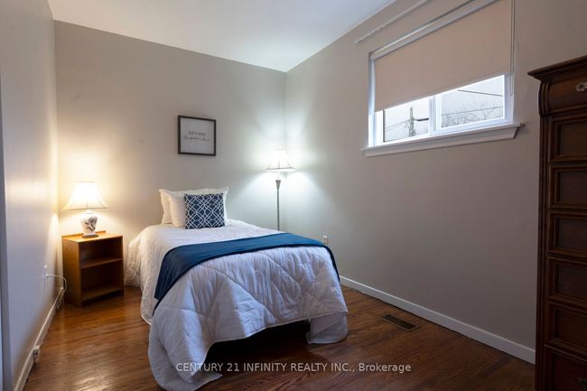26 Cumbrian Crt, House other with 5 bedrooms, 2 bathrooms and 3 parking in Brampton ON | Image 13