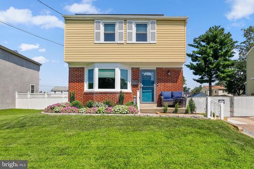 7439 Githens Ave, PENNSAUKEN, NJ, 08109-3161 | Card Image