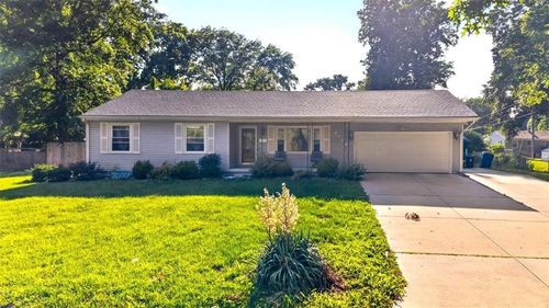 6204 Hedges Ave, Raytown, MO, 64133-4233 | Card Image