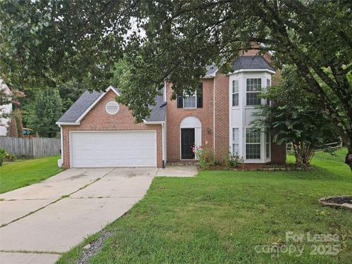 2115 Mallard Woods Pl, Charlotte, NC, 28262-1027 | Card Image