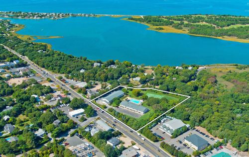 1655 County Road 39, Southampton, NY, 11968-5254 | Card Image