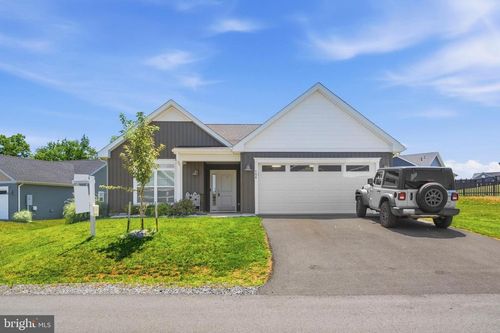 150 Duluth Dr, MARTINSBURG, WV, 25404-7584 | Card Image