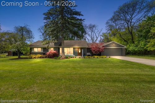 28631 Cumberland Dr, Farmington Hills, MI, 48334-5127 | Card Image