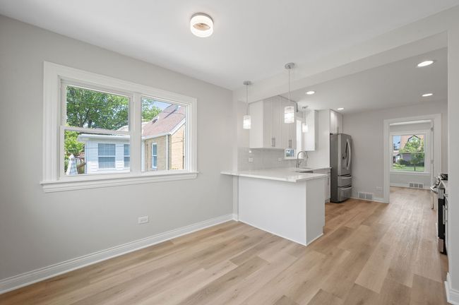 7810 N Neva Ave, House other with 4 bedrooms, 3 bathrooms and 1 parking in Niles IL | Image 7