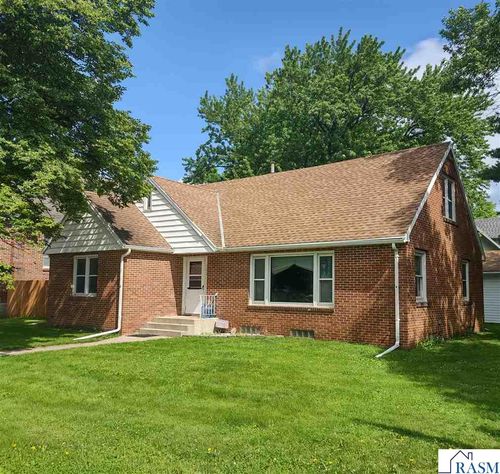 302 W Main St, Ceylon, MN, 56121-5002 | Card Image