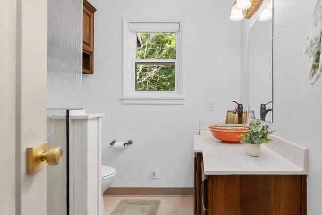 2551 S Waverly Ave, House other with 3 bedrooms, 2 bathrooms and null parking in Redding CA | Image 19