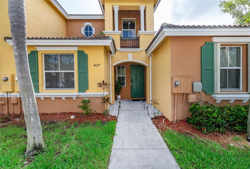 4227 Ne 9th St, Homestead, FL, 33033 | Card Image