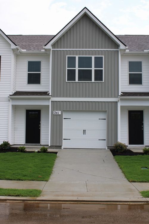 241 Mackenzie Way, Lewisburg, TN, 37091-5011 | Card Image