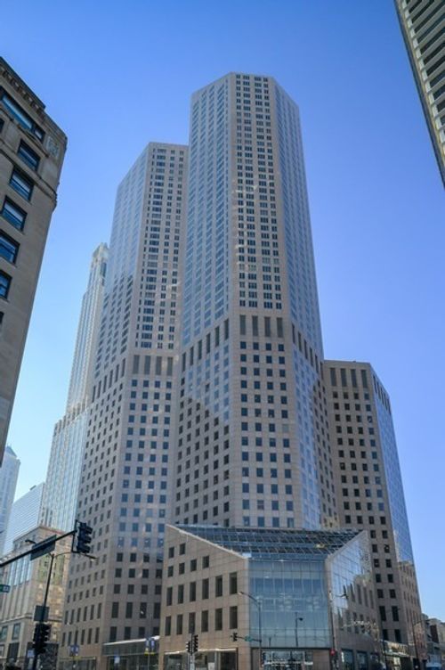 4206-950 N Michigan Ave, Chicago, IL, 60611-7524 | Card Image