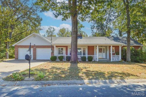 16 Treebrook Dr, Crystal City, MO, 63019-1407 | Card Image