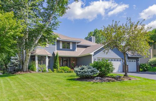 591 Autumn Oaks Ct, Eagan, MN, 55123-1621 | Card Image