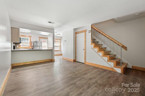 apt-6-636 Chipley Ave, Charlotte, NC, 28205-7064 | Card Image