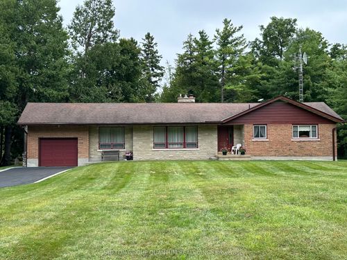 506 Concession Rd 11, Freelton, ON, L8B1J1 | Card Image