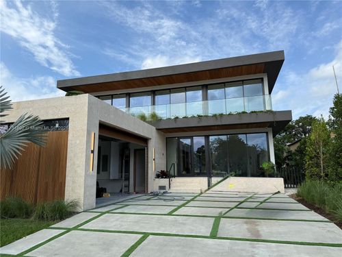 3136 Prairie Ave, Miami Beach, FL, 33140-3427 | Card Image