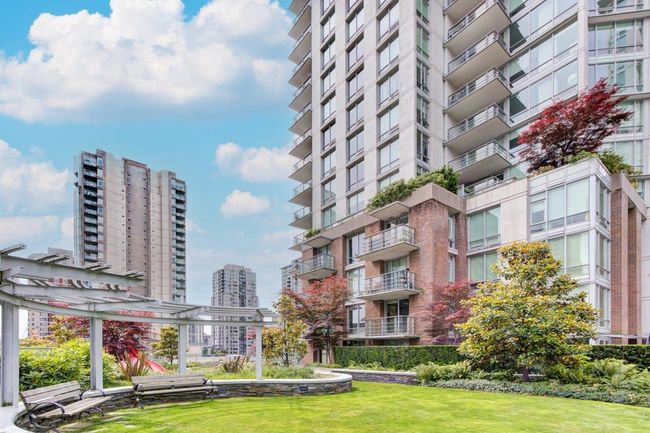 2502 - 565 Smithe Street, Condo with 2 bedrooms, 0 bathrooms and 1 parking in Vancouver BC | Image 35